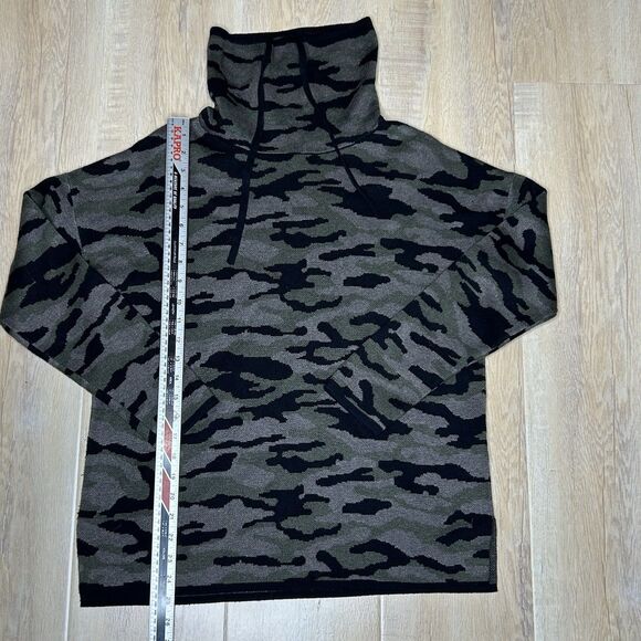 Rachel Zoe Camo Sweater Army Green Black Rolled Turtleneck Women's Medium - Picture 4 of 11